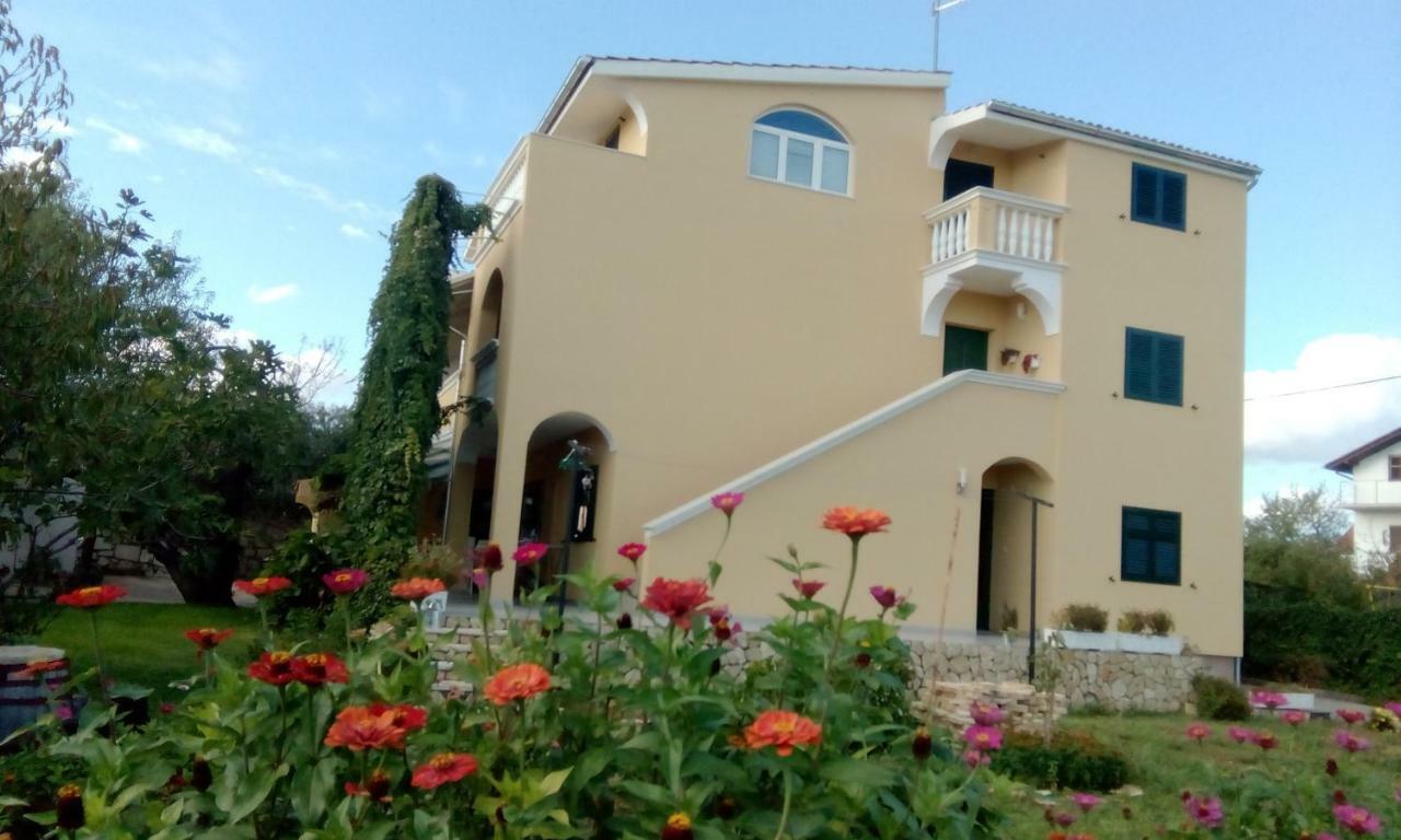 Apartments Meri Vodice Exterior photo